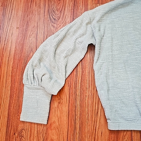 EXPRESS XS COWL NECK BALLOON SLEEVE CROP SWEATER GREY New no tag - Picture 6 of 9